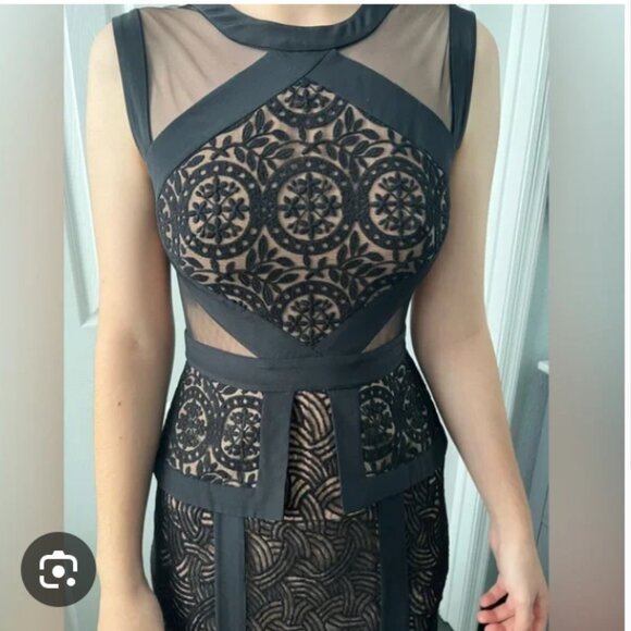 Nwot BCBG MaxAzria Formal Gown Viviana, Black Lace 2 - Picture 14 of 15